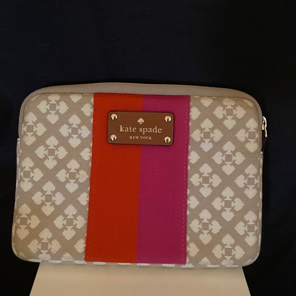 Zippered bag